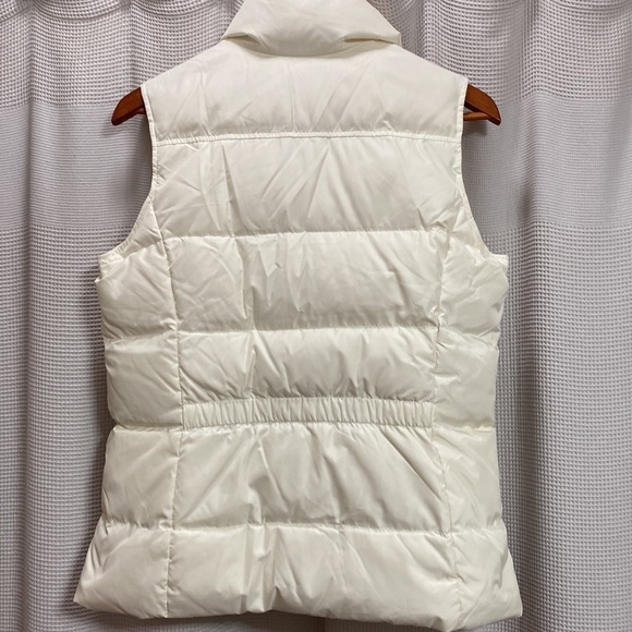 Lands End  Down vest Size S Cream stand up collar back waist detail gorp core - Picture 5 of 8